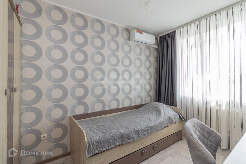 Продаётся 3-комнатная квартира, 59.8 м²