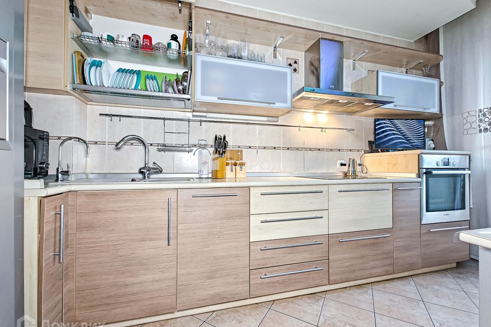 Продаётся 3-комнатная квартира, 70.5 м²