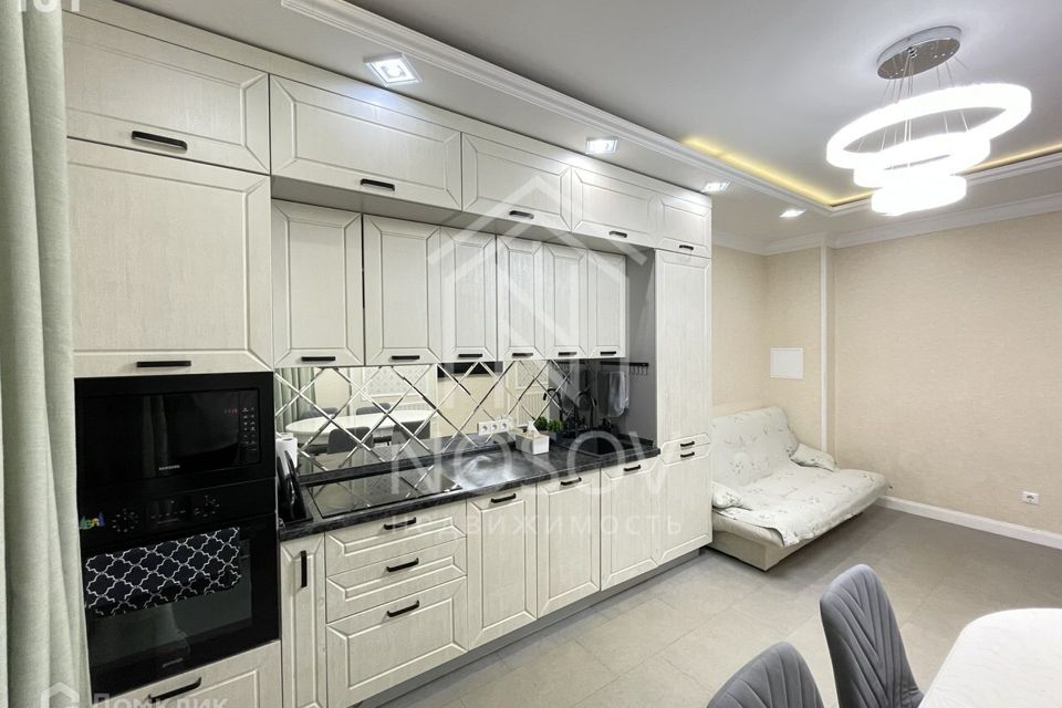 Продаётся 2-комнатная квартира, 65 м²