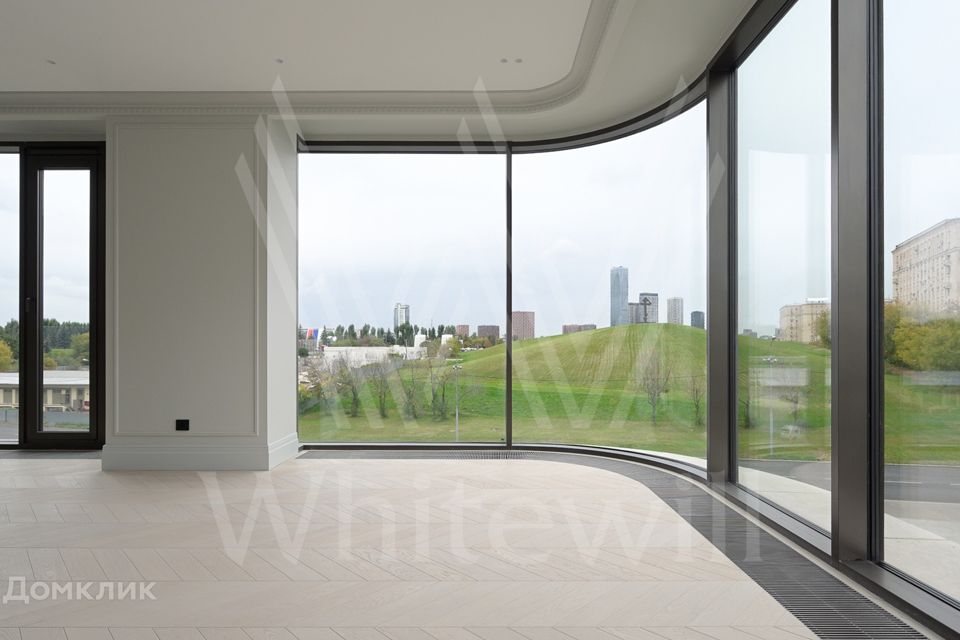 Продаётся 4-комнатная квартира, 150 м²