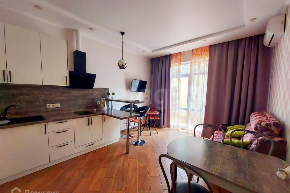 Продаётся 1-комнатная квартира, 48.3 м²