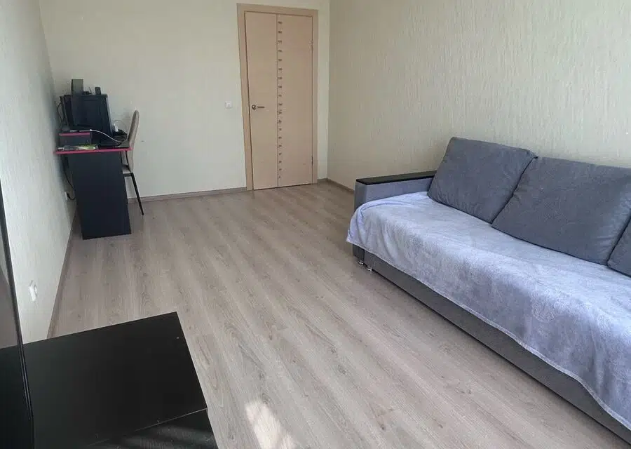 Продаётся 1-комнатная квартира, 37.8 м²