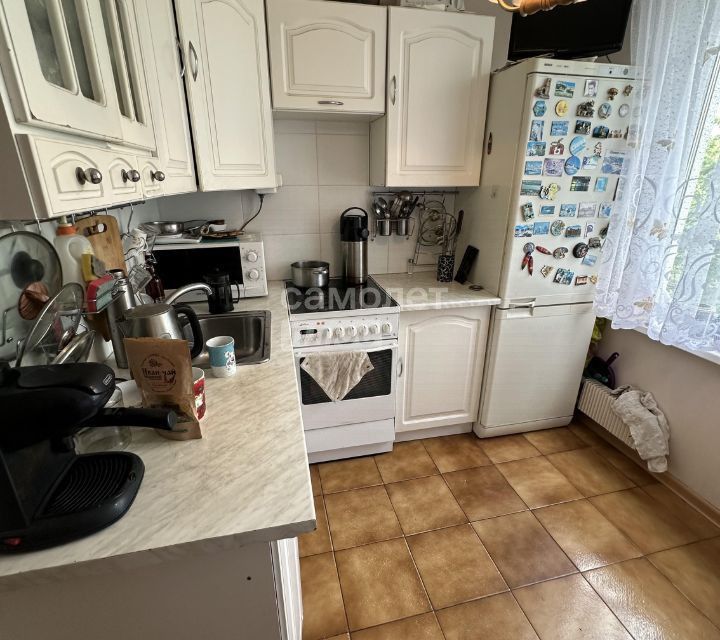 Продаётся 3-комнатная квартира, 49.6 м²
