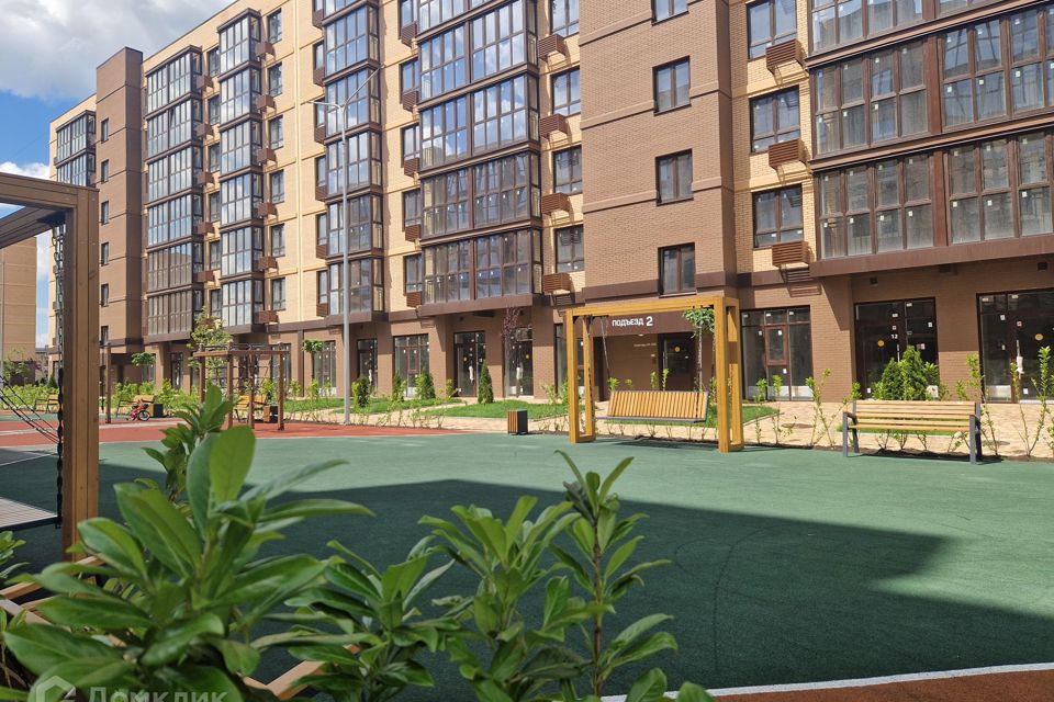 Продаётся 2-комнатная квартира, 66.4 м²