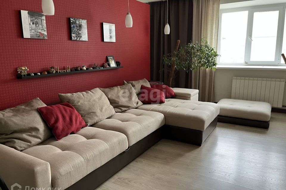 Продаётся 3-комнатная квартира, 109.2 м²