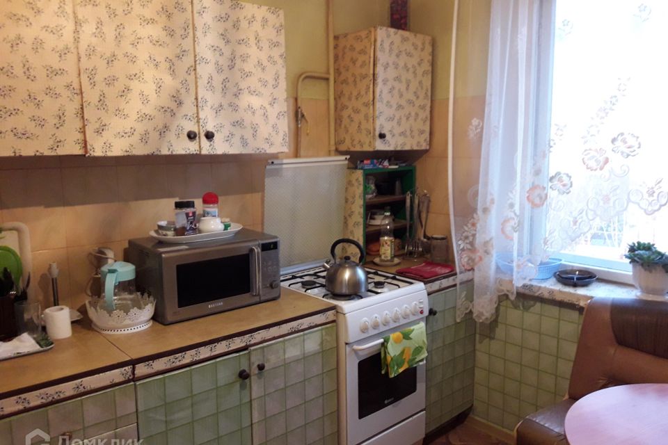 Сдаётся комната в 3-комн. квартире, 18 м²