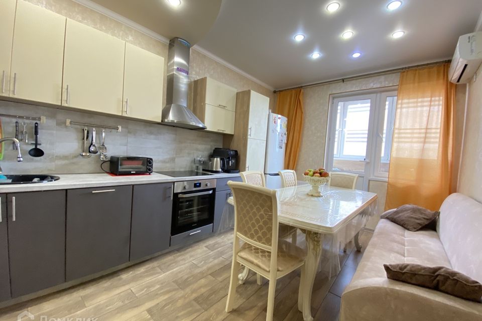 Продаётся 2-комнатная квартира, 61 м²