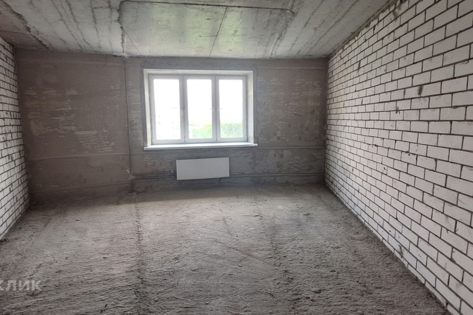 Продаётся 2-комнатная квартира, 75.7 м²