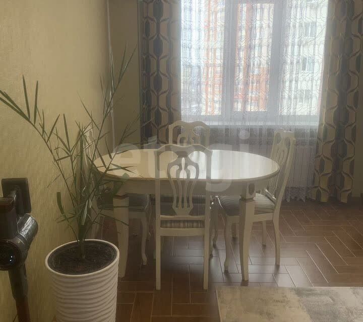 Продаётся 2-комнатная квартира, 63.5 м²