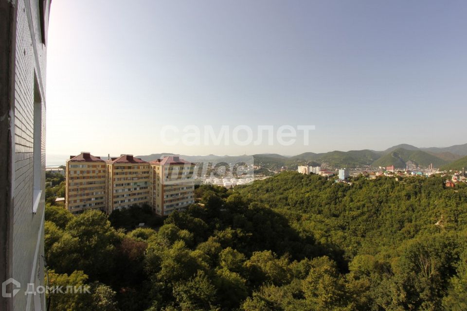 Продаётся 4-комнатная квартира, 61 м²