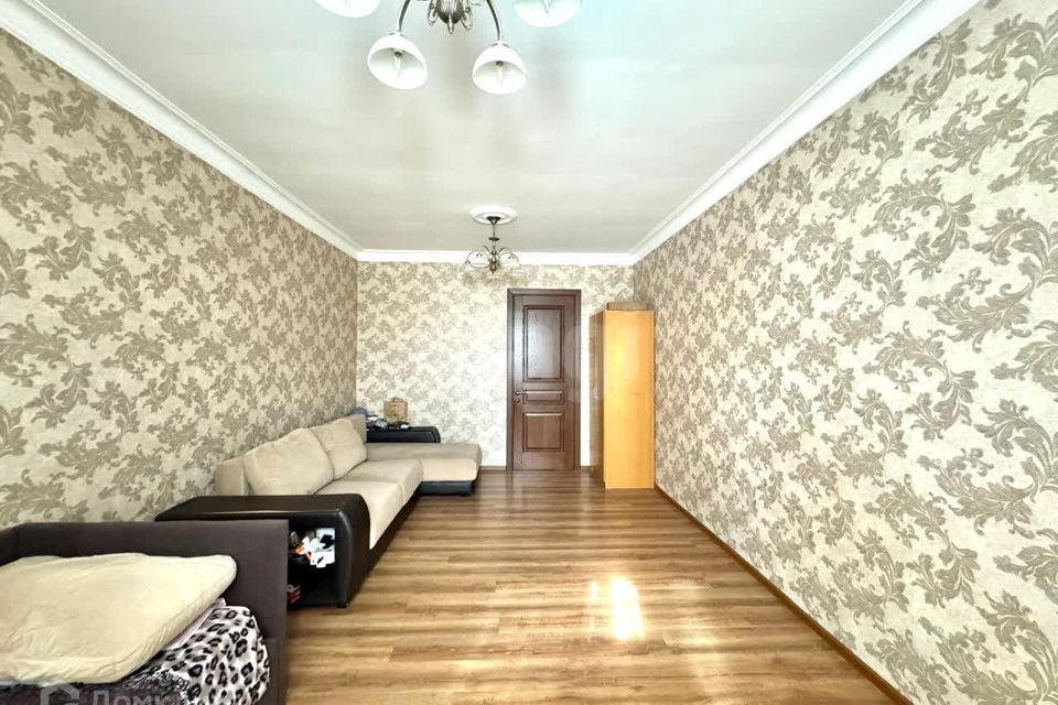 Продаётся 2-комнатная квартира, 77.6 м²