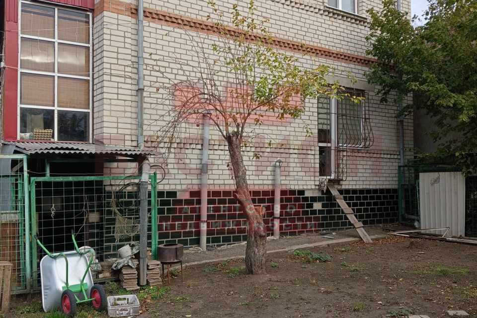 Продаётся 2-этажный дом, 145 м²