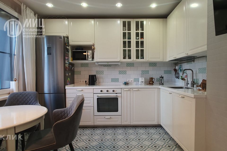 Продаётся 2-комнатная квартира, 57 м²