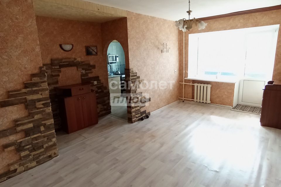 Продаётся 3-комнатная квартира, 53.4 м²