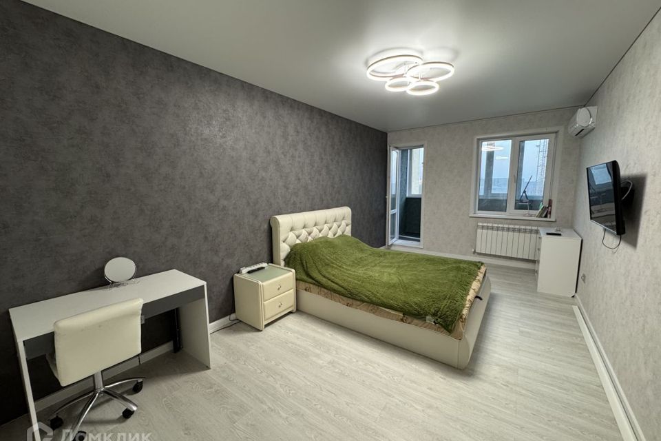 Продаётся 2-комнатная квартира, 76.4 м²