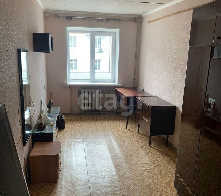 Продаётся 3-комнатная квартира, 57.4 м²