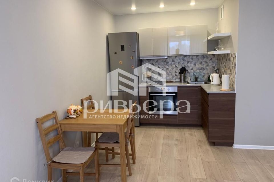 Сдаётся 1-комнатная квартира, 40 м²