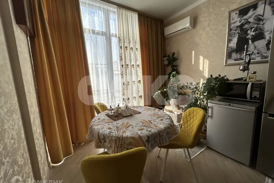 Продаётся 1-комнатная квартира, 50 м²