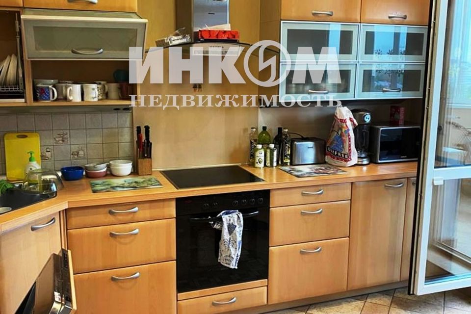 Сдаётся 4-комнатная квартира, 170.1 м²