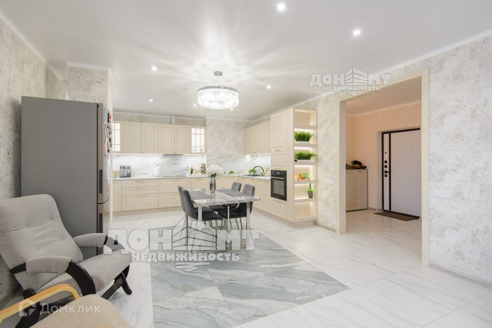 Продаётся 3-комнатная квартира, 115 м²