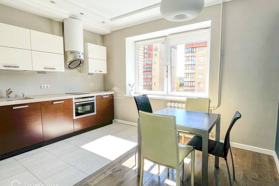 Продаётся 1-комнатная квартира, 49.6 м²