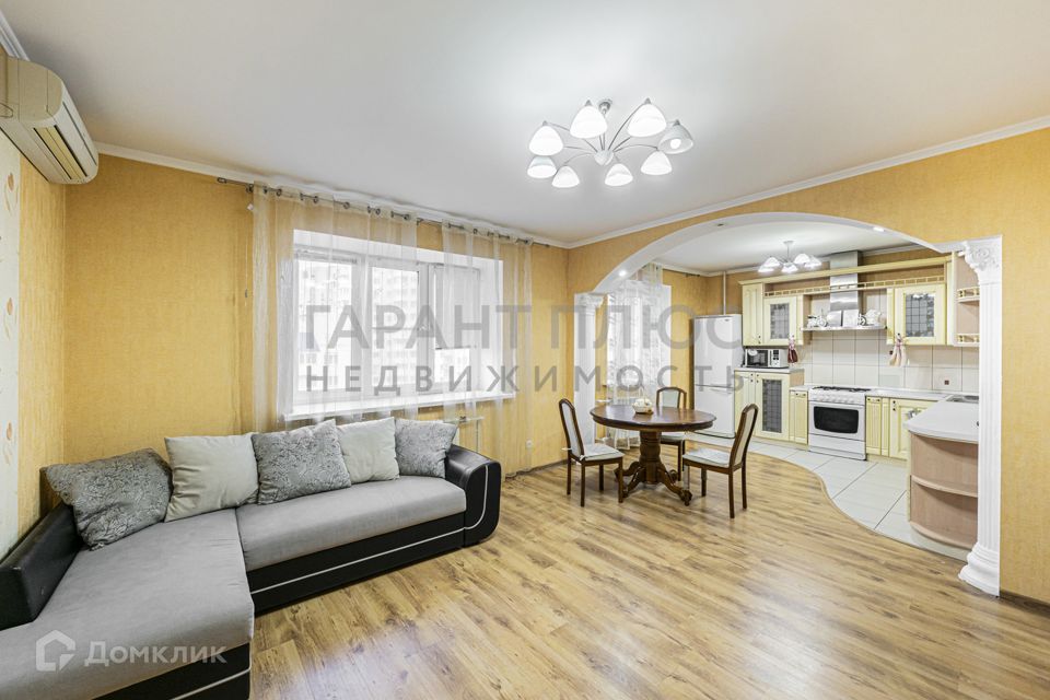Сдаётся 3-комнатная квартира, 95 м²