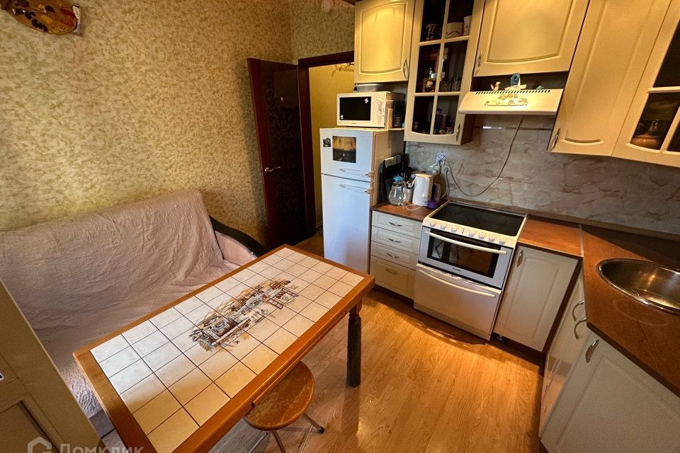 Продаётся 1-комнатная квартира, 38.3 м²