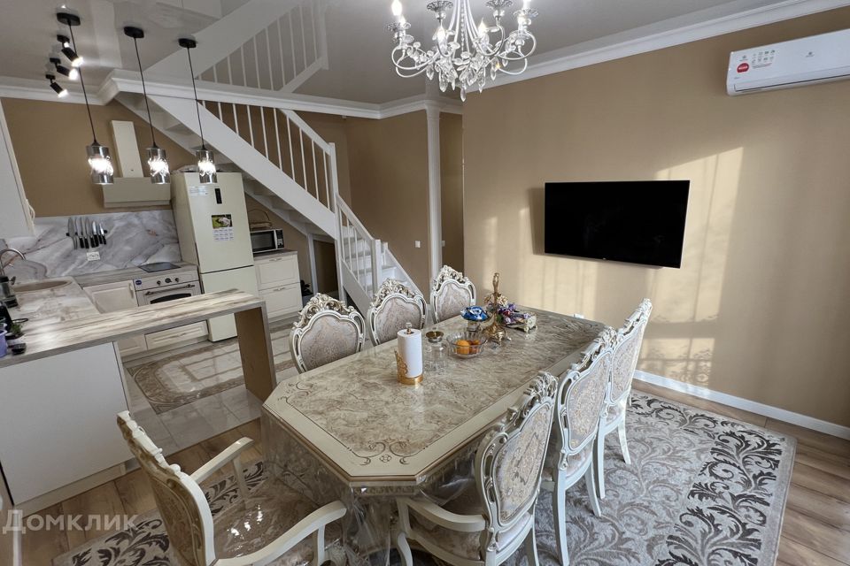 Продаётся 4-комнатная квартира, 96 м²