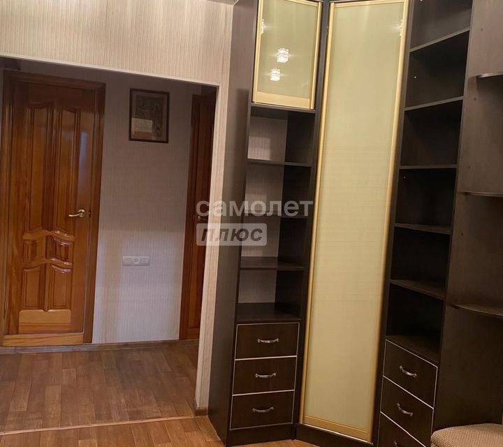 Продаётся 3-комнатная квартира, 64.4 м²