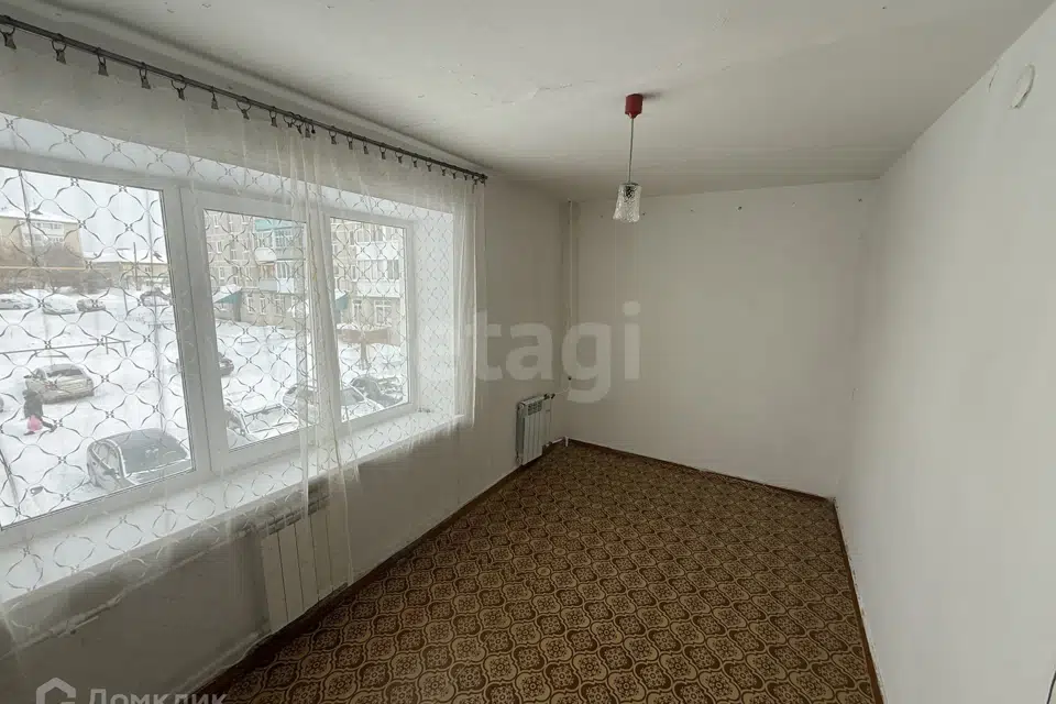 Продаётся 3-комнатная квартира, 51.5 м²