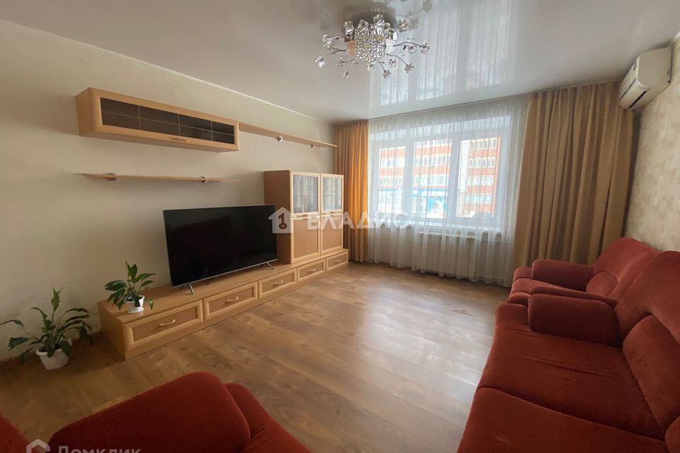 Продаётся 4-комнатная квартира, 72.6 м²