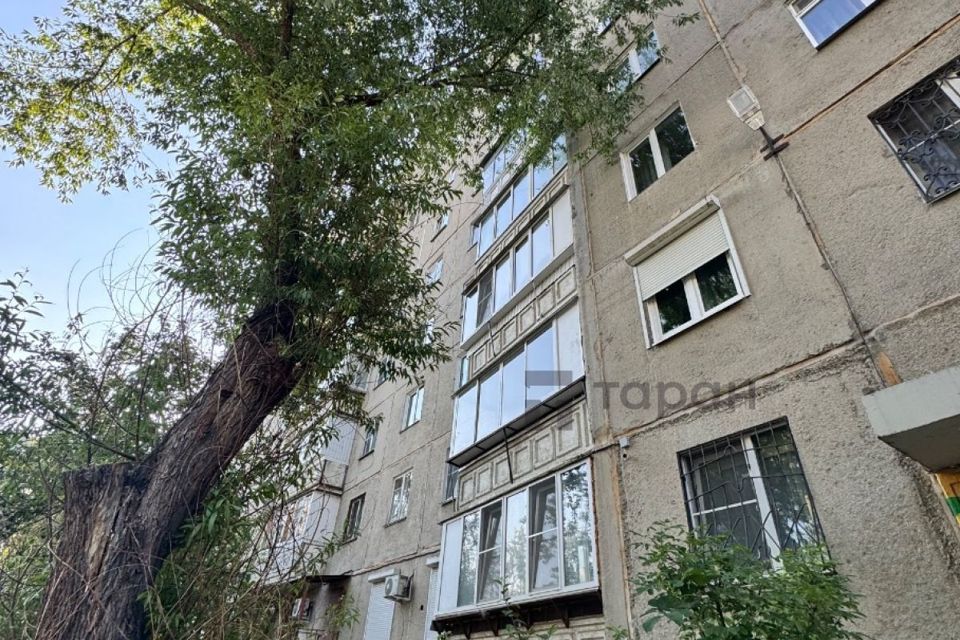 Продаётся 4-комнатная квартира, 72.9 м²