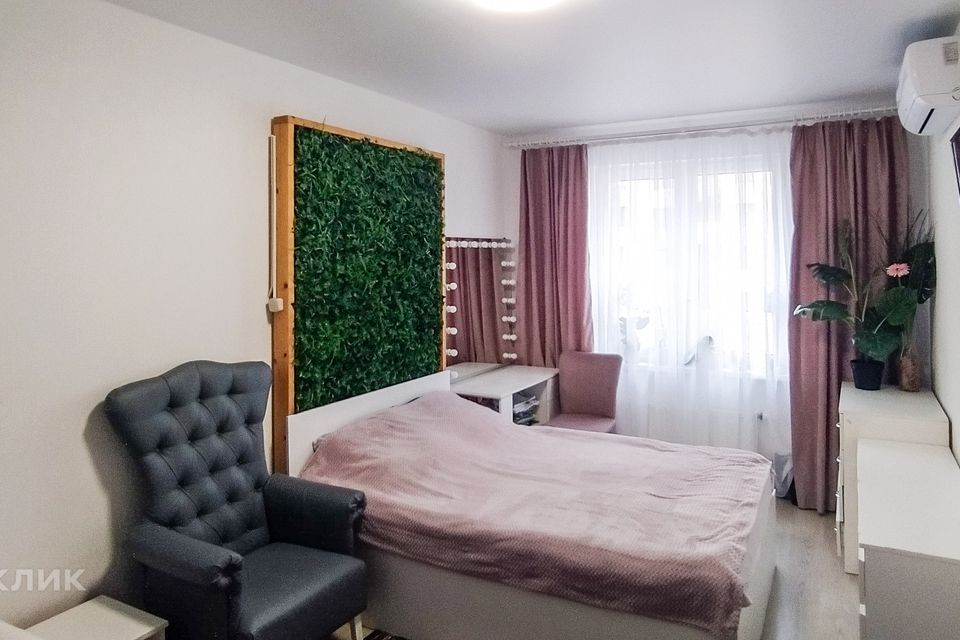 Продаётся 1-комнатная квартира, 37.6 м²