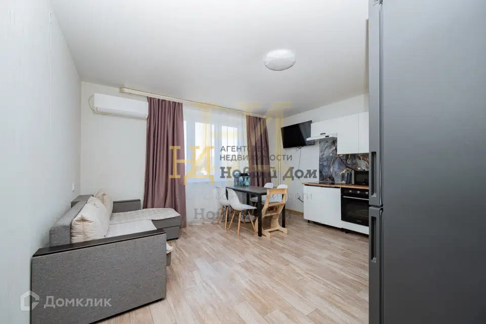 Продаётся 1-комнатная квартира, 42 м²