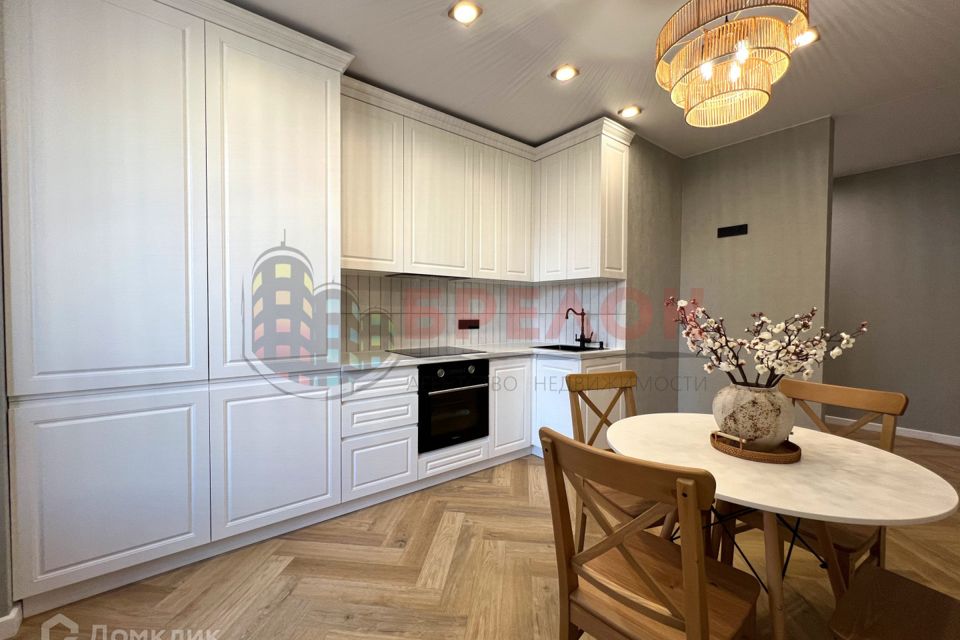 Продаётся 2-комнатная квартира, 64 м²