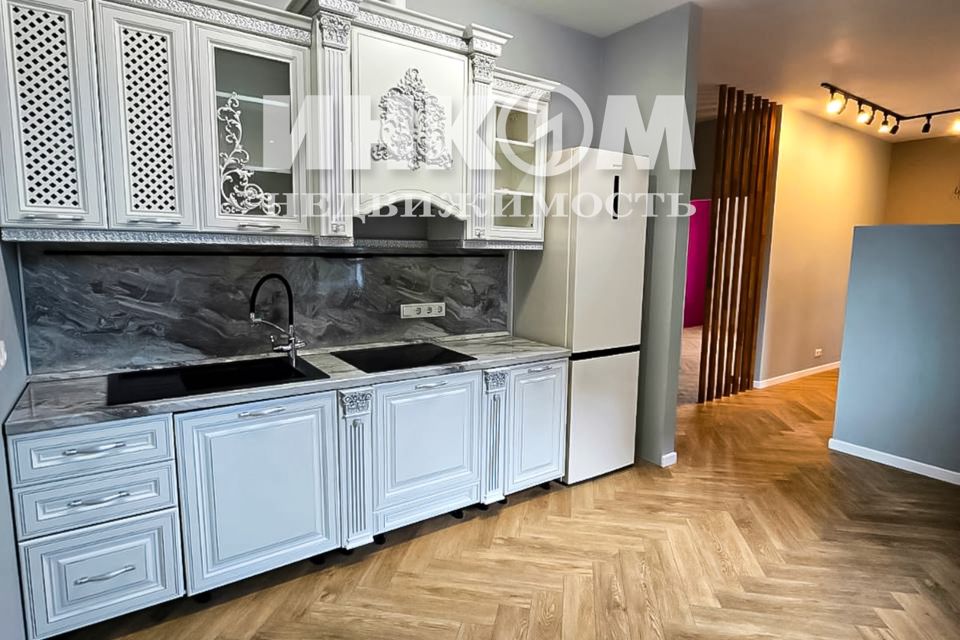 Продаётся 2-комнатная квартира, 56.3 м²