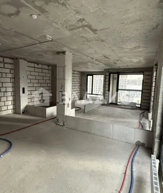 Продаётся 2-комнатная квартира, 76.2 м²