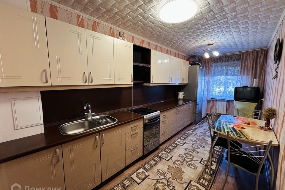 Продаётся 5-комнатная квартира, 102.7 м²