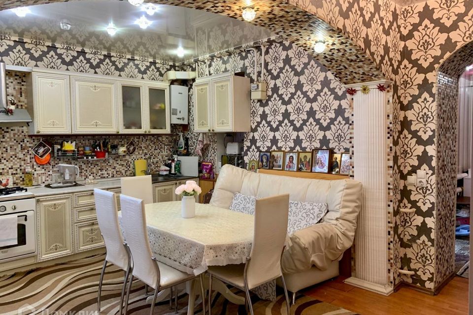 Продаётся 3-комнатная квартира, 85 м²