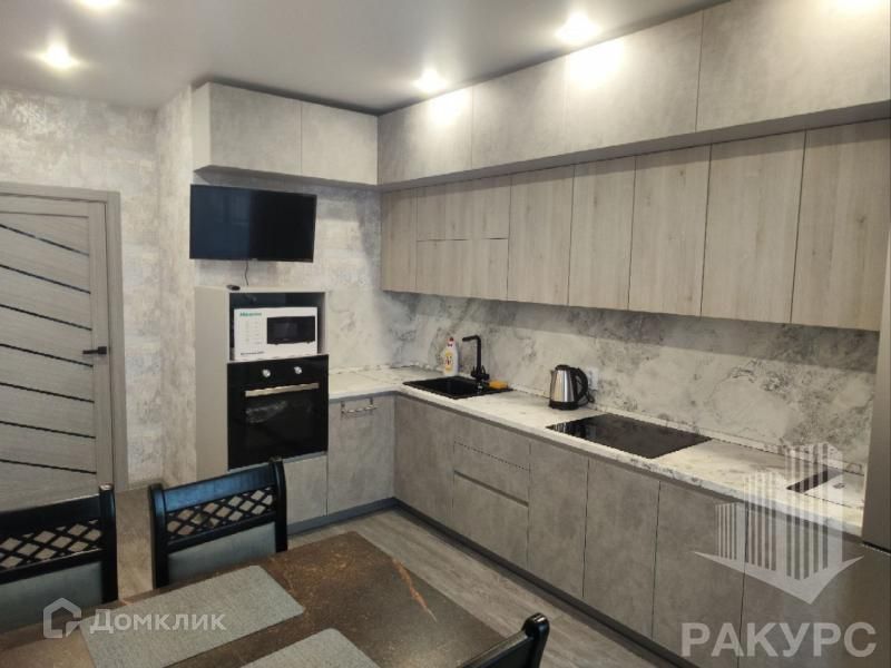 Сдаётся 1-комнатная квартира, 42 м²