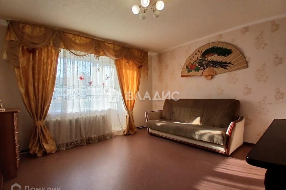 Продаётся 2-комнатная квартира, 65.4 м²
