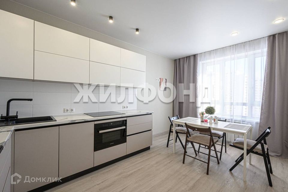 Продаётся 2-комнатная квартира, 61.06 м²
