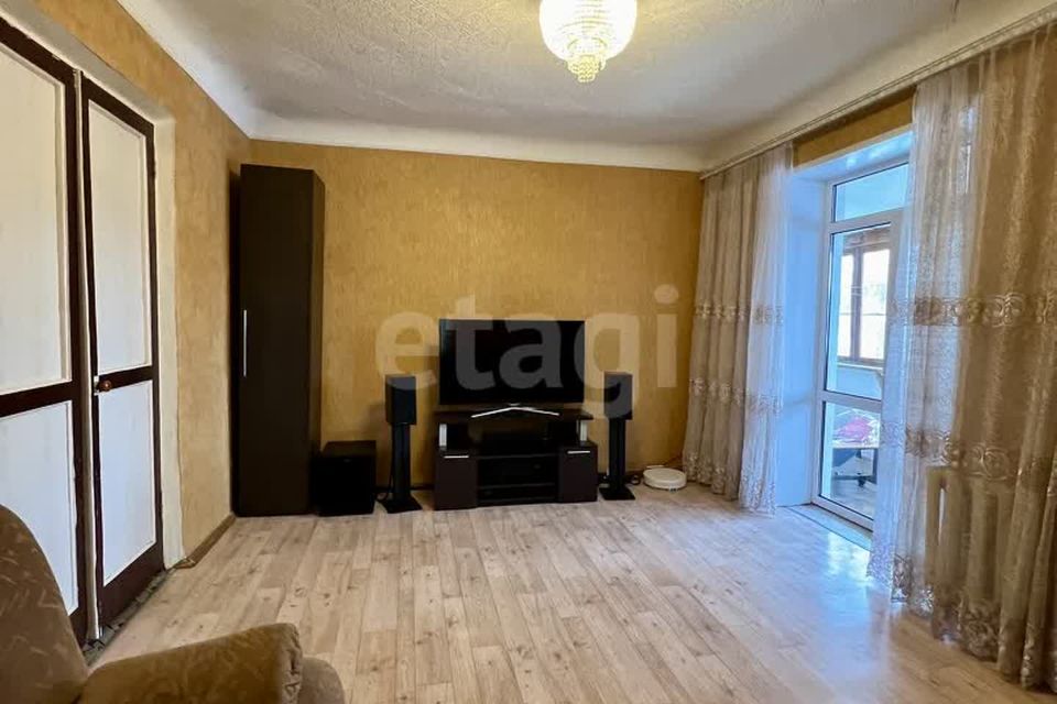Продаётся 3-комнатная квартира, 63.6 м²