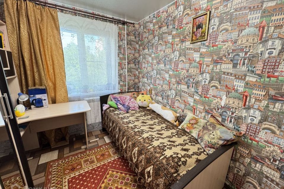 Продаётся 3-комнатная квартира, 49.6 м²