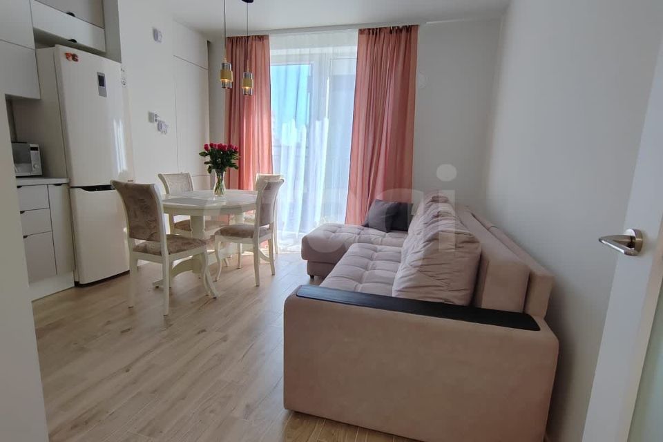 Продаётся 1-комнатная квартира, 40.2 м²