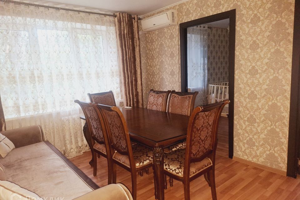 Продаётся 3-комнатная квартира, 62.4 м²