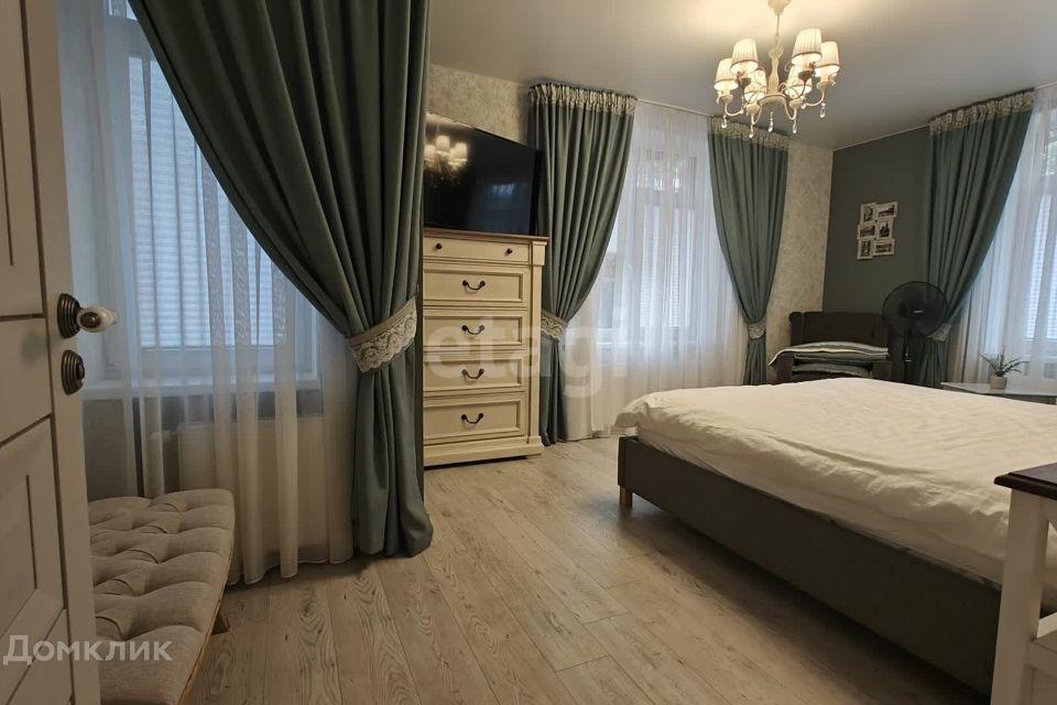 Продаётся 1-комнатная квартира, 43.3 м²