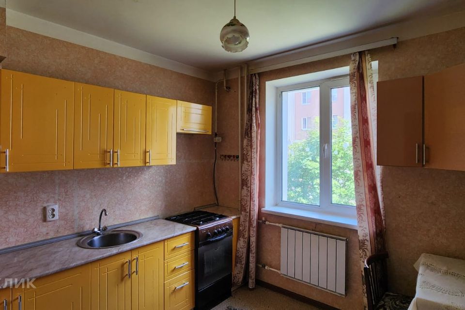 Продаётся 3-комнатная квартира, 56 м²