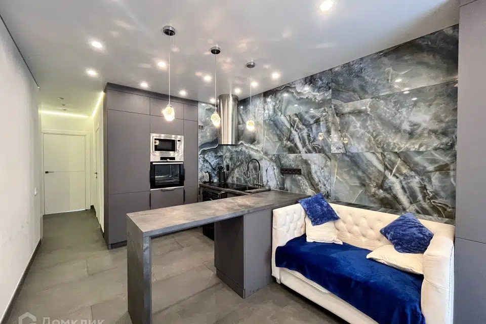 Продаётся 1-комнатная квартира, 41.7 м²