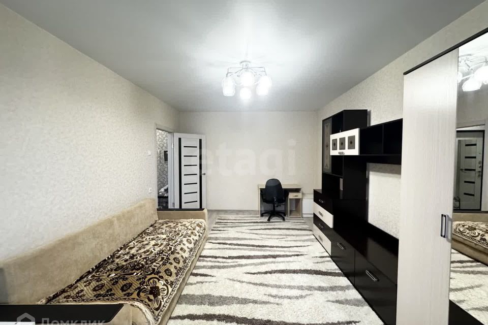 Продаётся 1-комнатная квартира, 37.1 м²